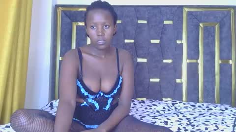 pretty_marslady online show from April 4, 12:24 pm