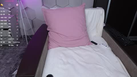 Pretty Marta online show from November 28, 11:57 am