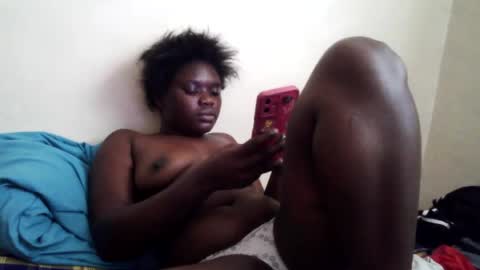 Snapshot of pretty_melan chatting on June 23, 8:12 am pretty_melan online show from June 23, 8:12 am