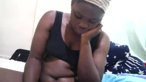Snapshot of pretty_melan chatting on July 7, 11:03 am pretty_melan online show from July 7, 11:03 am