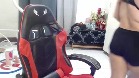 Its me NicoLe online show from February 2, 2:27 pm