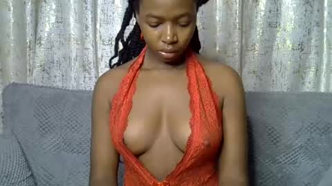 Snapshot of pretty_petite24 chatting on June 26, 3:33 am pretty_petite24 online show from June 26, 3:33 am