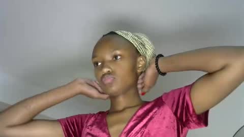 Pretty doll online show from November 19, 7:36 pm