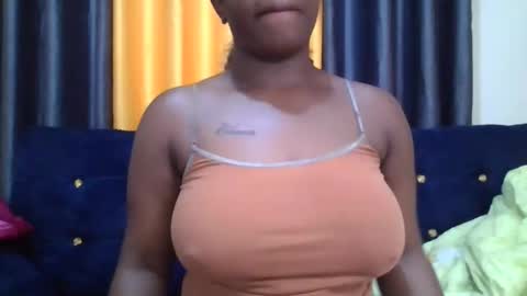 pretty_shila online show from March 9, 11:58 am