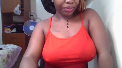 pretty_shila online show from May 2, 9:42 pm