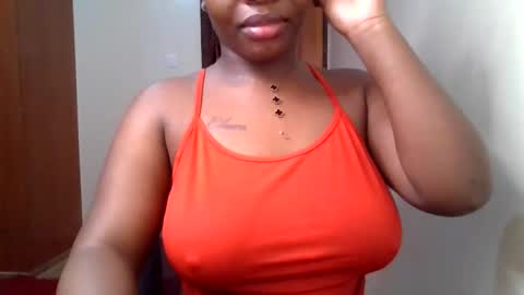 Snapshot of pretty_shila chatting on June 8, 10:21 pm pretty_shila online show from June 8, 10:21 pm