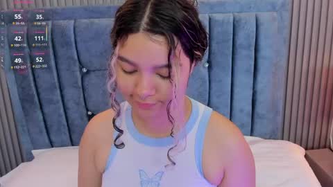 Snapshot of pretty_sunlight_ chatting on May 21, 10:17 pm Daisy Flower online show from May 21, 10:17 pm