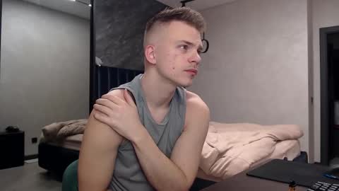 Justin online show from November 8, 9:24 pm