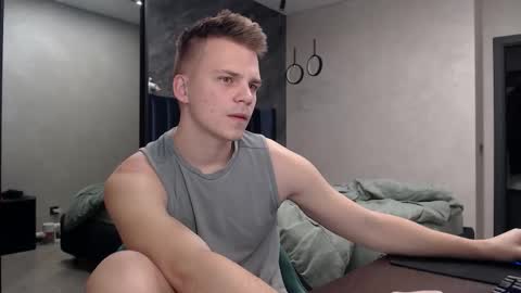 Justin online show from November 26, 4:57 am