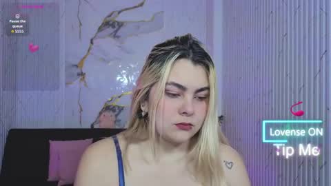 Snapshot of pretty_tay chatting on May 29, 11:41 am pretty_tay online show from May 29, 11:41 am