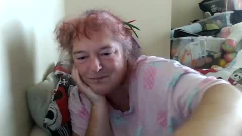 Snapshot of pretty_tied_up chatting on August 5, 5:05 pm pretty tied up online show from August 5, 5:05 pm