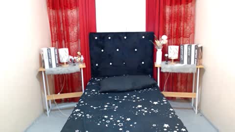 prettyakhira online show from November 28, 5:15 pm