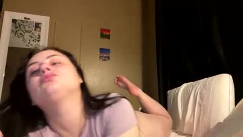 Snapshot of prettybaby22 chatting on July 21, 5:21 am prettybaby22 online show from July 21, 5:21 am