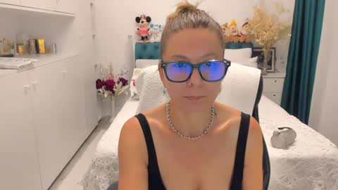 wilma online show from July 15, 10:59 pm