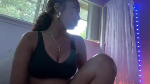 prettyblackgal online show from July 25, 2:42 am