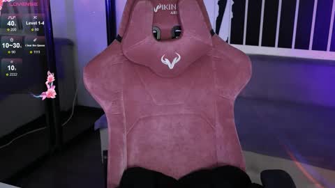 Violet online show from November 5, 1:38 am