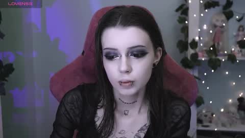 Violet online show from March 19, 1:53 am