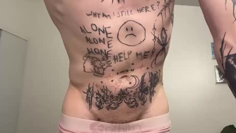 Snapshot of prettyboyszn chatting on February 27, 4:23 am pretty boy online show from February 27, 4:23 am