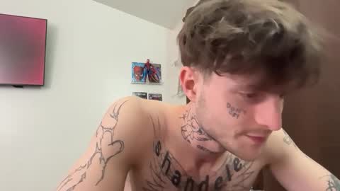 Snapshot of prettyboyszn chatting on March 10, 4:06 am pretty boy online show from March 10, 4:06 am