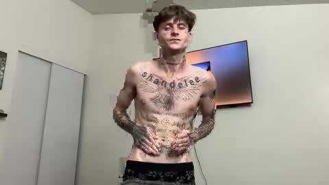 Snapshot of prettyboyszn chatting on March 16, 3:01 am pretty boy online show from March 16, 3:01 am