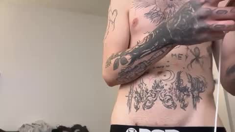 pretty boy online show from May 29, 5:05 am