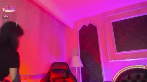 Snapshot of prettybullet chatting on July 25, 12:14 pm GTM-5 online show from July 25, 12:14 pm