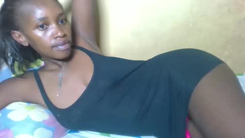 Snapshot of prettycarl_2 chatting on February 11, 1:54 am prettycarl_2 online show from February 11, 1:54 am