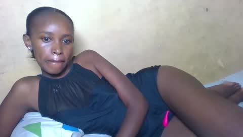 Snapshot of prettycarl_2 chatting on March 24, 4:17 am prettycarl_2 online show from March 24, 4:17 am