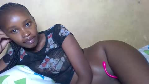 Snapshot of prettycarl_2 chatting on May 1, 5:23 am prettycarl_2 online show from May 1, 5:23 am