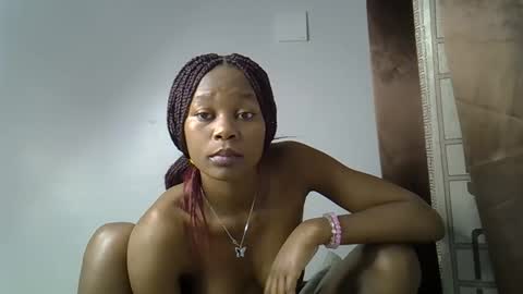 Snapshot of prettycoco_ chatting on May 19, 2:45 pm coco online show from May 19, 2:45 pm