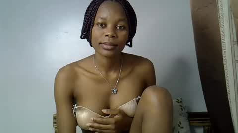 Snapshot of prettycoco_ chatting on May 22, 3:39 pm coco online show from May 22, 3:39 pm