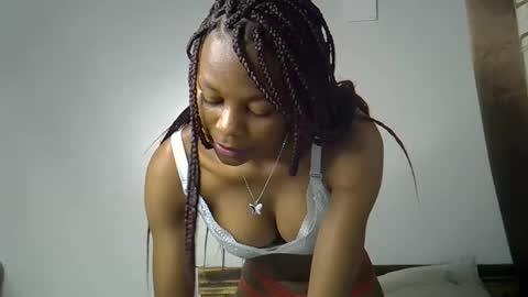 Snapshot of prettycoco_ chatting on May 27, 2:47 pm coco online show from May 27, 2:47 pm