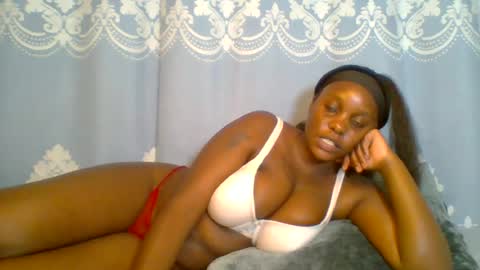 Snapshot of prettydarkskin002 chatting on July 16, 2:34 pm SHANIA online show from July 16, 2:34 pm