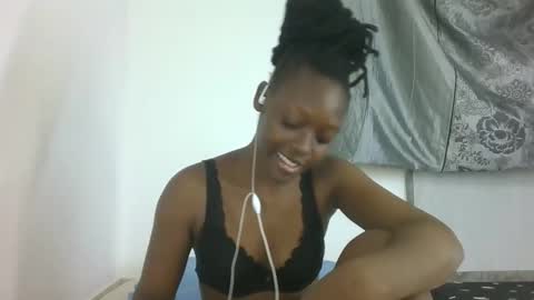 prettydollk_dons online show from March 28, 10:48 am