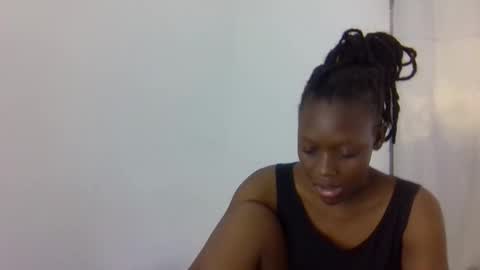 prettydollk_dons online show from May 1, 10:20 am