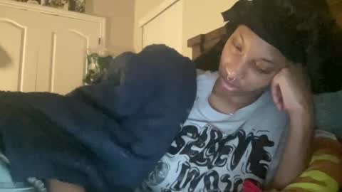 prettyfacefemale online show from March 16, 6:50 am