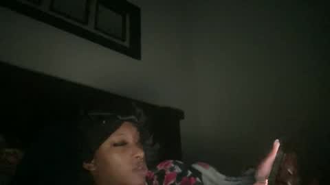 Snapshot of prettyfacefemale chatting on March 26, 8:03 pm prettyfacefemale online show from March 26, 8:03 pm