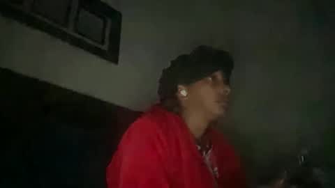 Snapshot of prettyfacefemale chatting on March 28, 7:52 am prettyfacefemale online show from March 28, 7:52 am