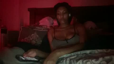 prettyfacefemale online show from May 14, 7:59 am