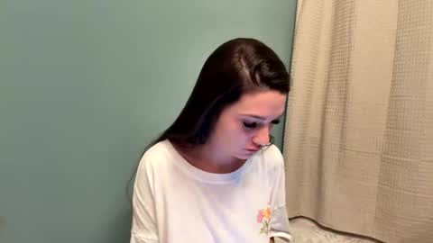 Snapshot of prettygirll23 chatting on July 16, 12:38 am prettygirllltorii online show from July 16, 12:38 am