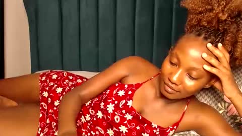 Snapshot of prettygoddess1 chatting on November 15, 5:20 pm Mary online show from November 15, 5:20 pm