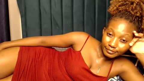 Snapshot of prettygoddess1 chatting on November 29, 5:16 pm Mary online show from November 29, 5:16 pm