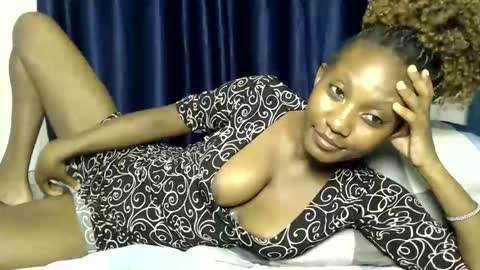 Snapshot of prettygoddess1 chatting on December 1, 6:02 pm Mary online show from December 1, 6:02 pm