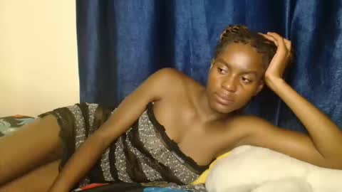 Snapshot of prettygoddess1 chatting on April 21, 1:53 am Mary online show from April 21, 1:53 am