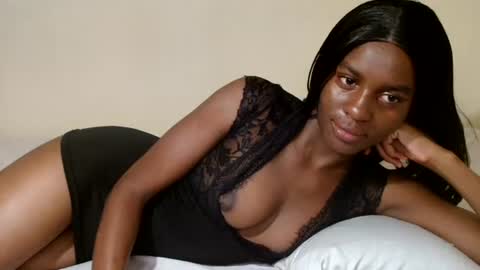 Snapshot of prettygoddess1 chatting on July 20, 1:42 am Mary online show from July 20, 1:42 am