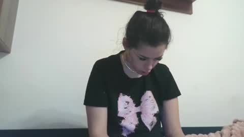 prettyjulliette online show from February 18, 6:59 pm