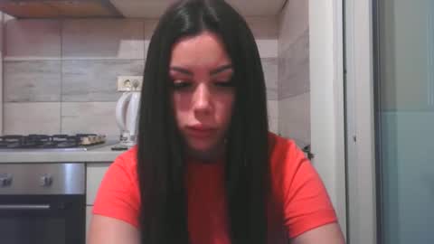 prettyjulliette online show from April 1, 1:34 pm