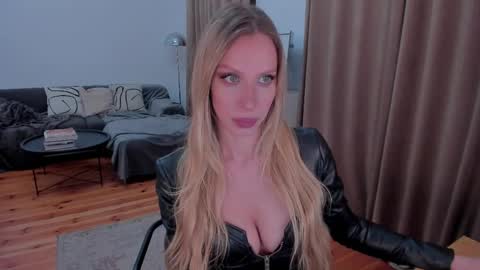 Snapshot of prettyk1ller chatting on May 14, 11:22 pm Eva online show from May 14, 11:22 pm