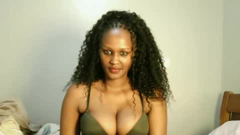 Snapshot of prettykeilaa chatting on June 16, 5:59 pm prettykeilaa online show from June 16, 5:59 pm