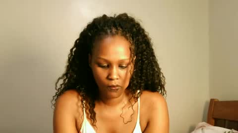 Snapshot of prettykeilaa chatting on June 21, 6:21 pm prettykeilaa online show from June 21, 6:21 pm